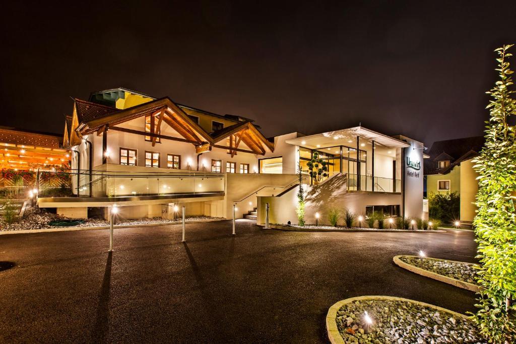 Urdlwirt - Hotel & Restaurant Unterpremstaetten Exterior photo